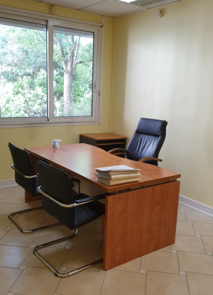 Bureau rue de Paris 300x416